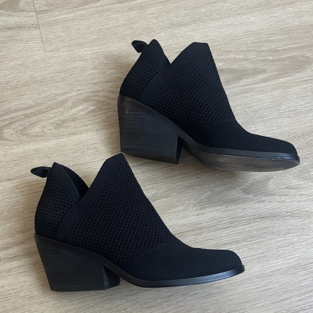 Eileen Fisher Joss-St Black Wedge Ankle Boots - 6